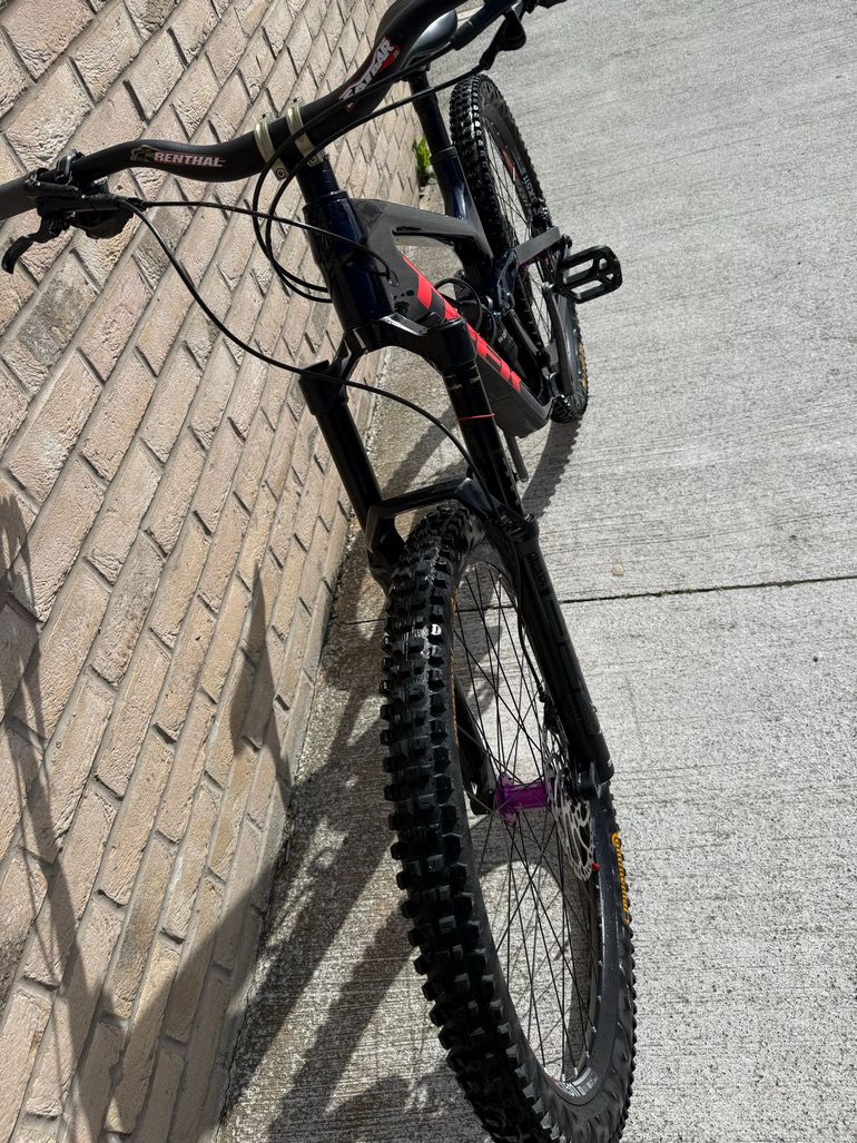 Tweedehands Trek Slash 9.8 XT Gen 5 2023 2023 Mountainbike — afbeelding 3 van 11