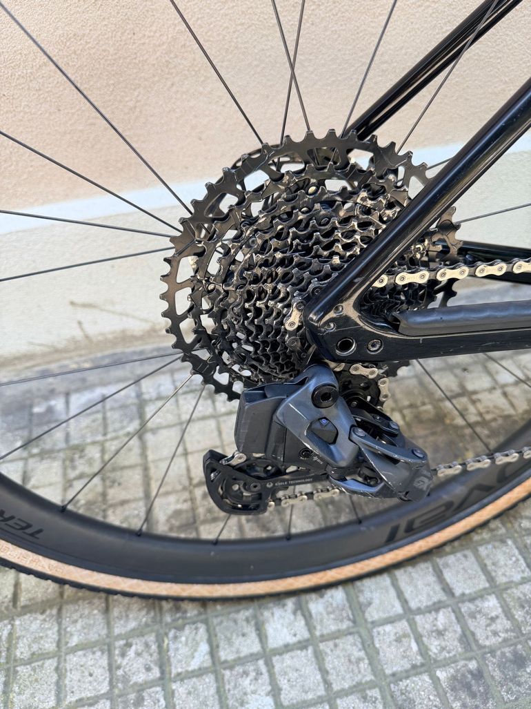 Used Specialized Diverge Comp Carbon 2023 2023 Road & Gravel, Black — image 13 of 18