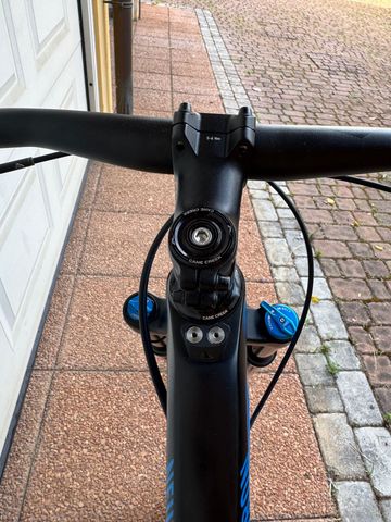 Used Canyon Neuron CF 8.0 2019 2019 Mountainbike, Blue — image 8 of 10