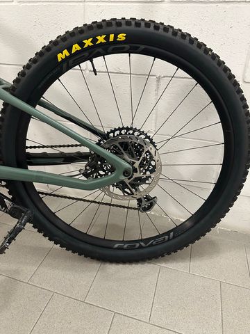 Gebrauchtes Specialized Stumpjumper Expert 2021 2021 Mountainbike, Grün, 29 — Bild 3 von 6