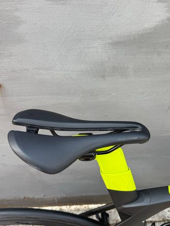 Trek Madone SL 6 Disc 2020 2020 Road & Gravel de segunda mano, Negro — imagen 9 de 14