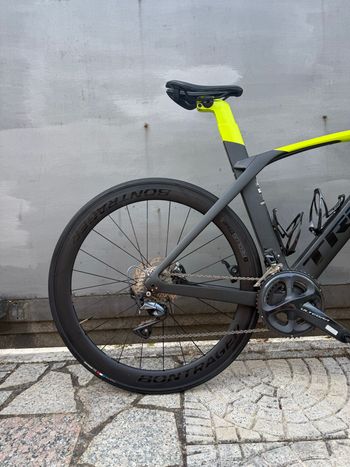 Trek Madone SL 6 Disc 2020 2020 Road & Gravel de segunda mano, Negro — imagen 3 de 14
