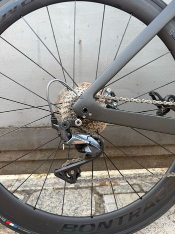 Trek Madone SL 6 Disc 2020 2020 Road & Gravel de segunda mano, Negro — imagen 10 de 14