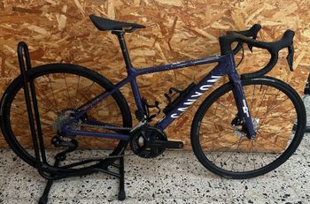 Canyon Ultimate CF SL 7 Di2 2023 2023 Route & Gravel d'occasion