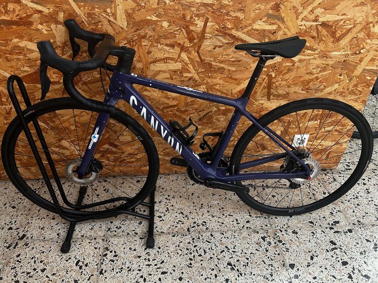 Canyon Ultimate CF SL 7 Di2 2023 2023 Road & Gravel d'occasion — image 9 sur 12