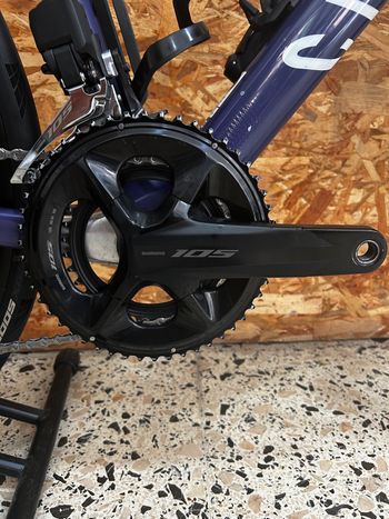 Canyon Ultimate CF SL 7 Di2 2023 2023 Road & Gravel d'occasion — image 3 sur 12