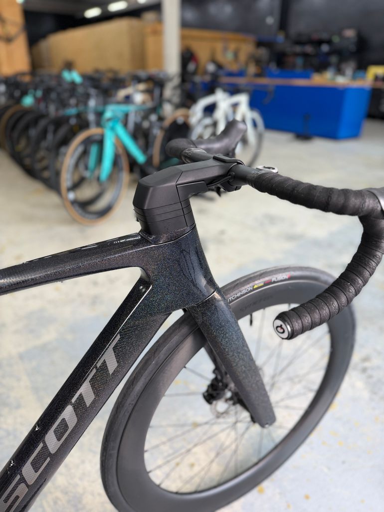 Used Scott Foil RC 20 2024 2024 Road & Gravel, Black — image 9 of 23