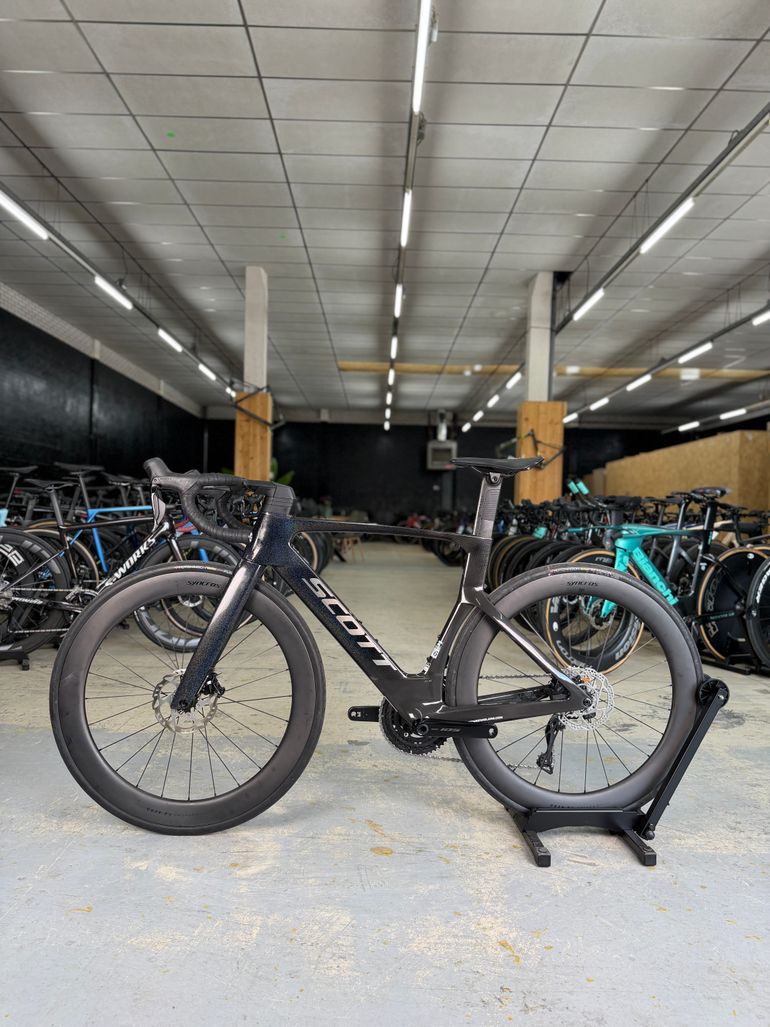 Used Scott Foil RC 20 2024 2024 Road & Gravel, Black — image 17 of 23