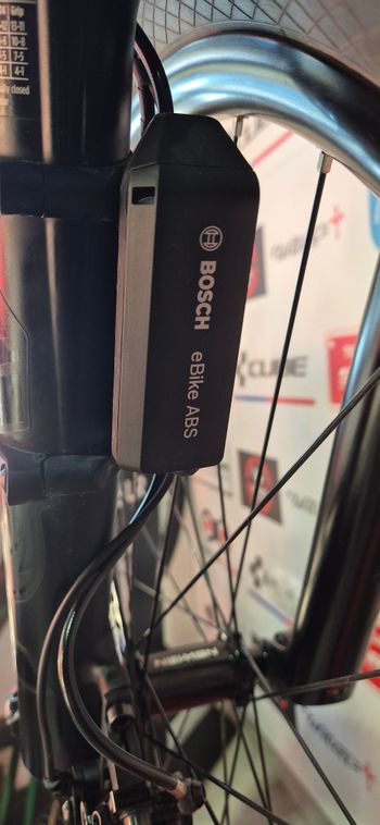 Tweedehands CUBE STEREO HYBRID 140 HPC, ABS 750 2024 2024 Mountainbike — afbeelding 14 van 18