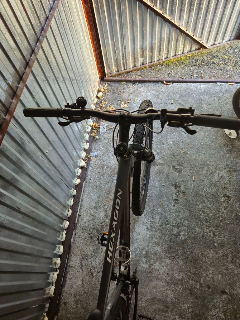 Kross Hexagon 7.0 AL 2022 2022 Mountainbike de segunda mano, Gris claro — imagen 6 de 6