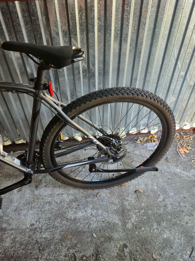 Kross Hexagon 7.0 AL 2022 2022 Mountainbike de segunda mano, Gris claro — imagen 5 de 6