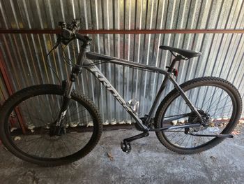 Kross Hexagon 7.0 AL 2022 2022 Mountainbike de segunda mano, Gris claro — imagen 2 de 6