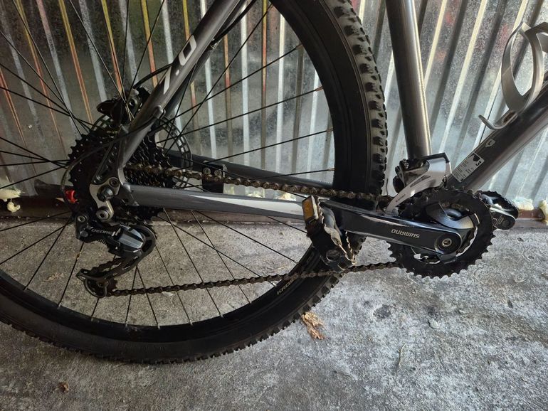Kross Hexagon 7.0 AL 2022 2022 Mountainbike de segunda mano, Gris claro — imagen 4 de 6