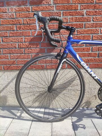 Used Giant OCR 3.0 2012 Road & Gravel, Blue — image 4 of 15