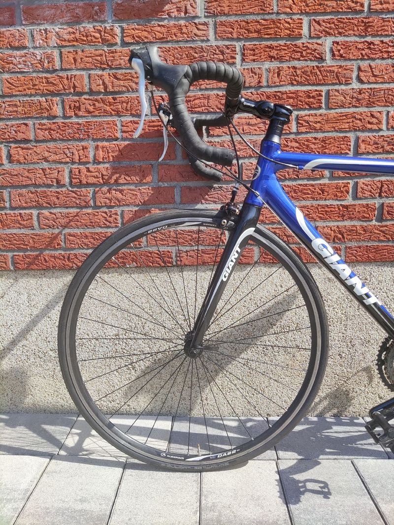 Used Giant OCR 3.0 2012 Road & Gravel, Blue — image 4 of 15