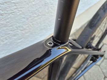 Used Specialized Sirrus X SRAM NX 2020 Road & Gravel, Purple — image 23 of 25