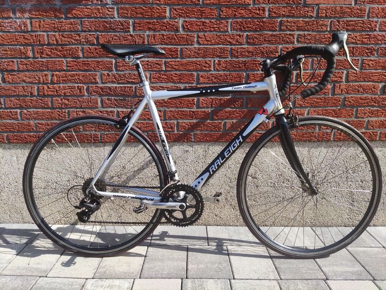 Used Raleigh Team Alu 2012 Road & Gravel, Light Gray — image 2 of 15