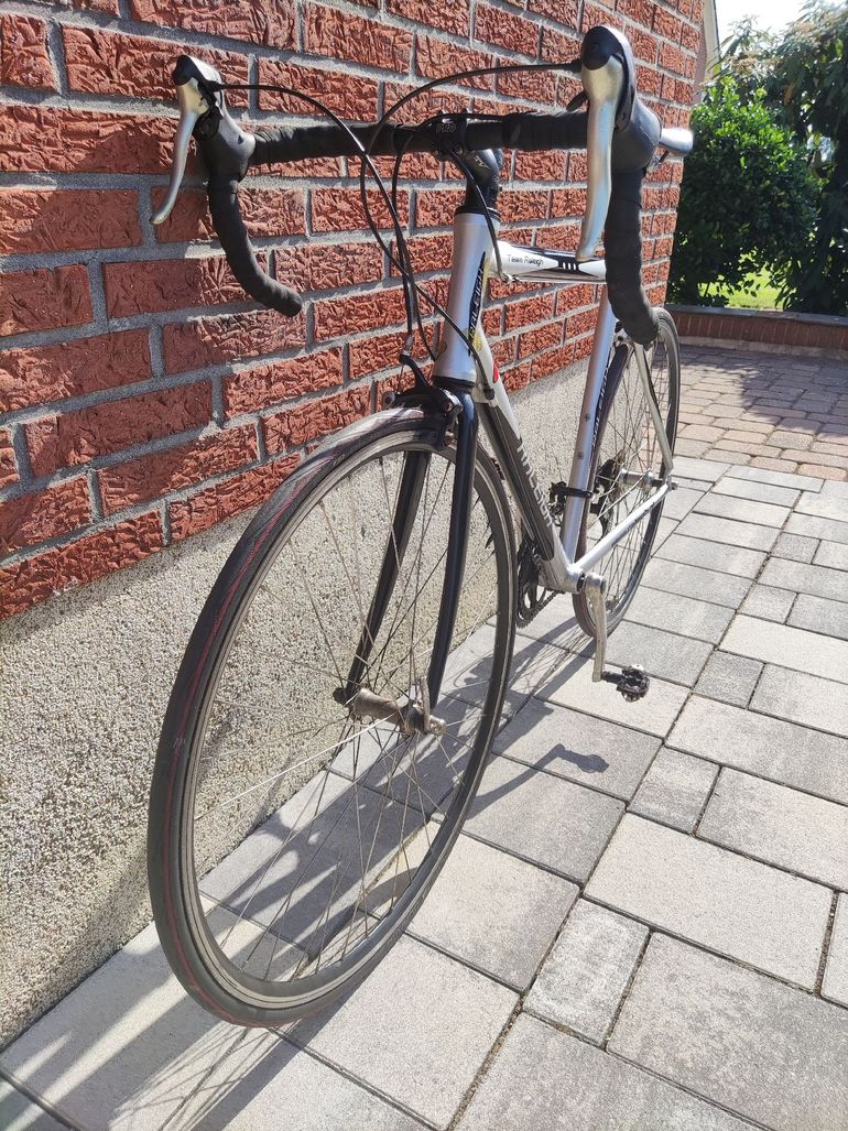 Used Raleigh Team Alu 2012 Road & Gravel, Light Gray — image 9 of 15