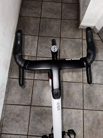 Używany Colnago V5Rs Shimano Dura Ace Di2 2025 2025 Road & Gravel — zdjęcie 17 z 20