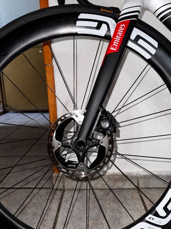 Używany Colnago V5Rs Shimano Dura Ace Di2 2025 2025 Road & Gravel — zdjęcie 9 z 20