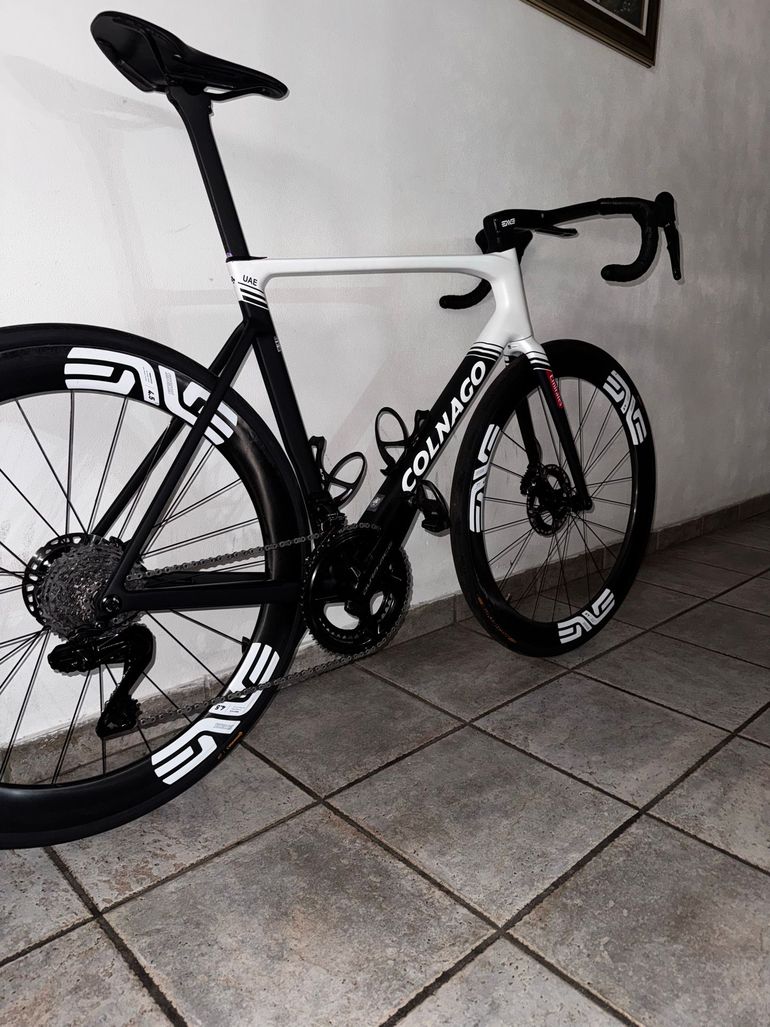 Używany Colnago V5Rs Shimano Dura Ace Di2 2025 2025 Road & Gravel — zdjęcie 7 z 20