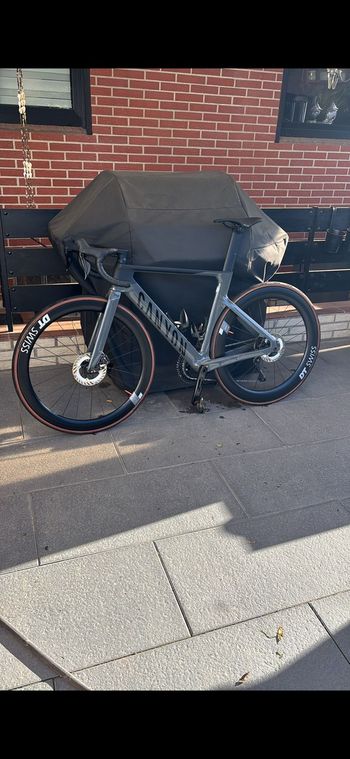 Used Canyon Aeroad CF SLX 7 Di2 Dt Swiss Arc 1400 2024 Road & Gravel, Light Gray — image 2 of 6