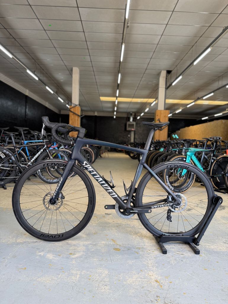 Używany Specialized Tarmac SL7 Pro - SRAM Force eTap AXS 2022 2022 Road & Gravel — zdjęcie 16 z 22