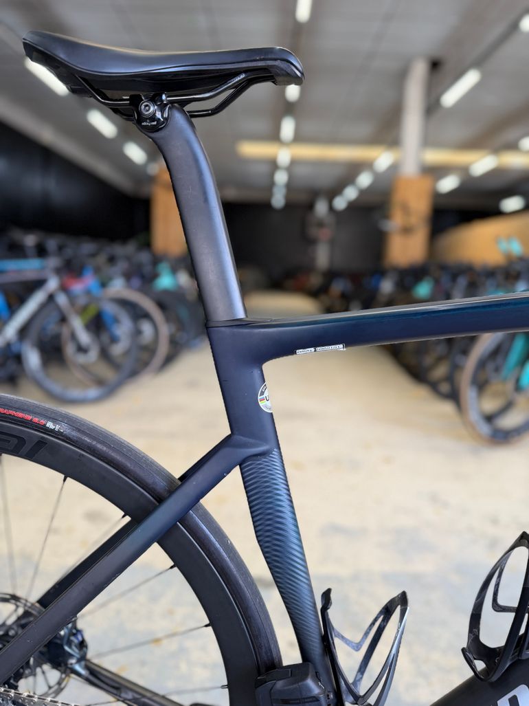 Używany Specialized Tarmac SL7 Pro - SRAM Force eTap AXS 2022 2022 Road & Gravel — zdjęcie 9 z 22