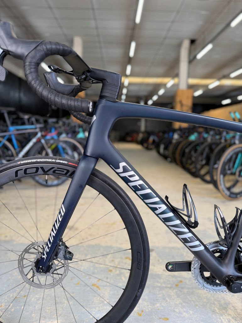 Używany Specialized Tarmac SL7 Pro - SRAM Force eTap AXS 2022 2022 Road & Gravel — zdjęcie 18 z 22