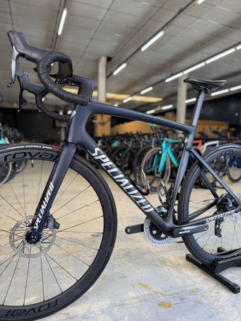 Używany Specialized Tarmac SL7 Pro - SRAM Force eTap AXS 2022 2022 Road & Gravel — zdjęcie 17 z 22