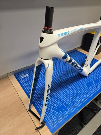 Używany Trek Émonda SLR 9 Disc 2020 Frameset 2020 Road & Gravel — zdjęcie 5 z 13