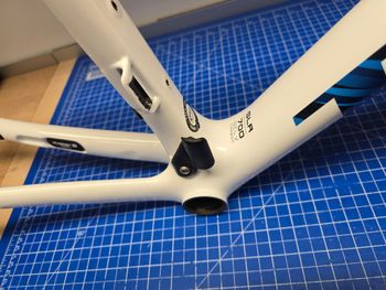 Używany Trek Émonda SLR 9 Disc 2020 Frameset 2020 Road & Gravel — zdjęcie 9 z 13