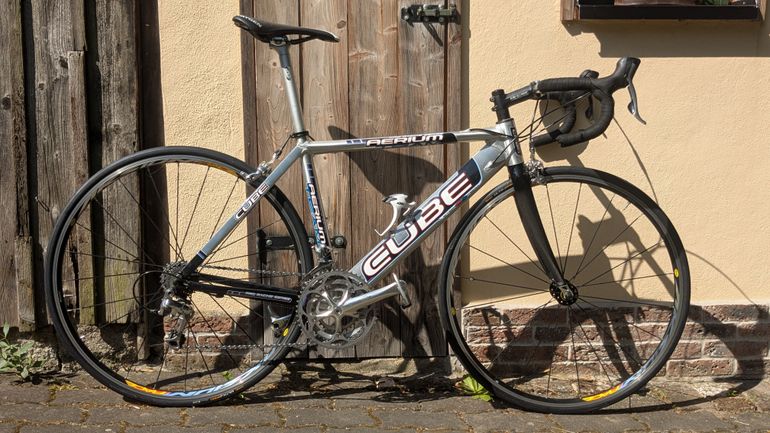 CUBE Aerium Pro Racing Series 2005 Road & Gravel usato, Grigio chiaro — immagine 1 di 18