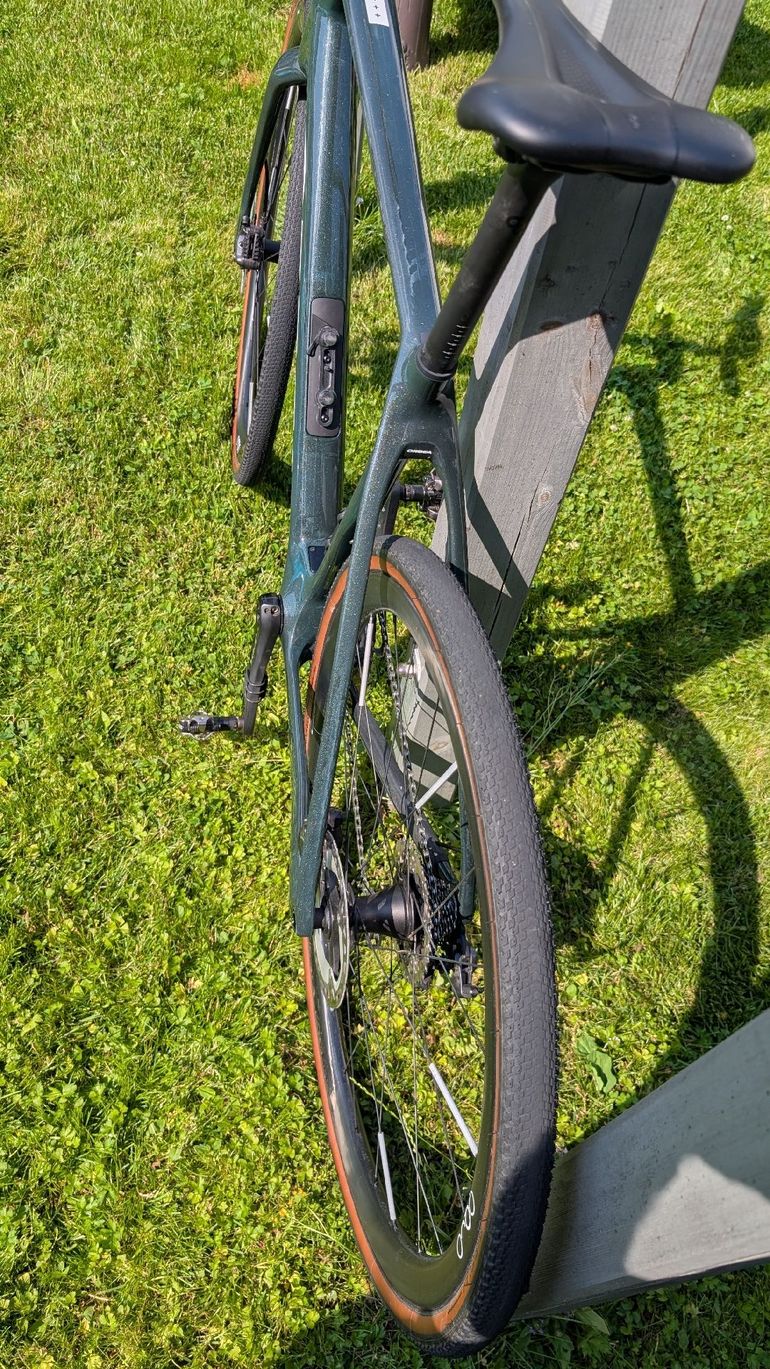 Used Orbea TERRA M20TEAM 2025 2025 Road & Gravel, Green — image 5 of 11
