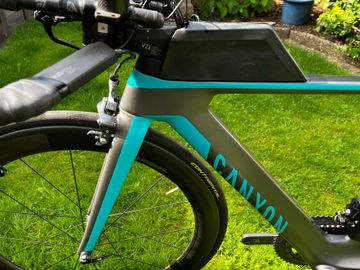 Käytetty Canyon Speedmax CF 8.0 Di2 2018 2018 Road & Gravel — kuva 5 / 7