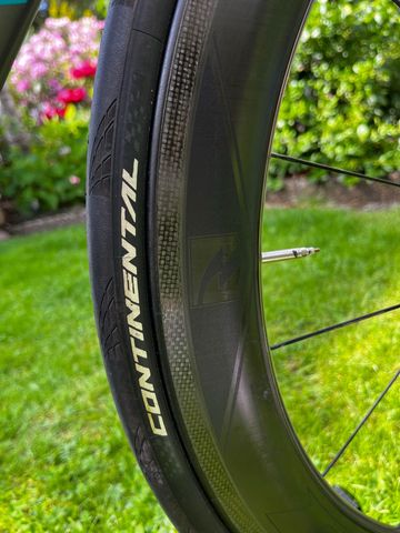 Käytetty Canyon Speedmax CF 8.0 Di2 2018 2018 Road & Gravel — kuva 7 / 7