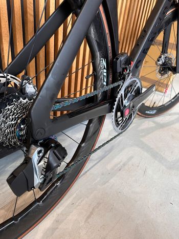 Used Canyon Aeroad SLX 2023 Road & Gravel, Black — image 4 of 4