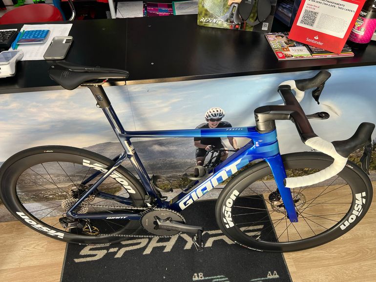 Używany Giant Propel Advanced SL Frameset 2024 Frameset 2024 Road & Gravel — zdjęcie 4 z 7