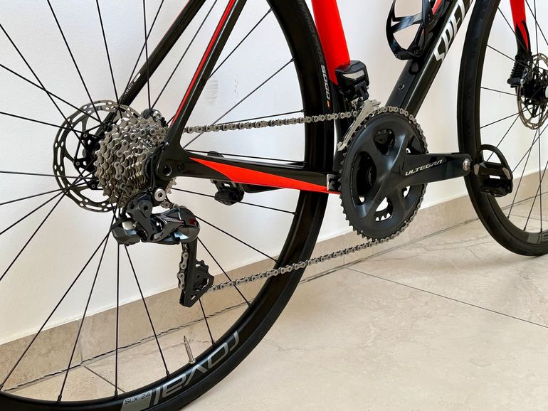 Używany Specialized Roubaix Expert Ultegra Di2 2018 2018 Road & Gravel — zdjęcie 17 z 18