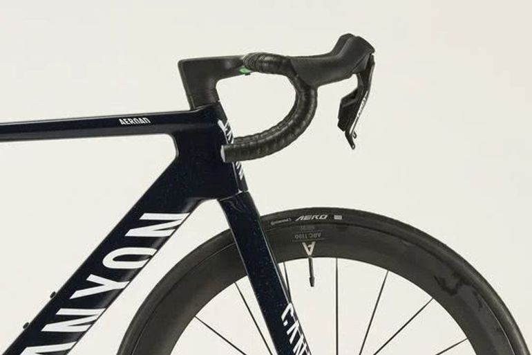 Używany Canyon Aeroad CFR AXS 2026 2026 Road & Gravel — zdjęcie 2 z 8
