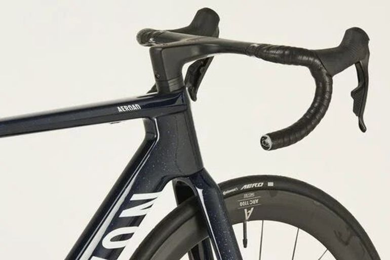 Używany Canyon Aeroad CFR AXS 2026 2026 Road & Gravel — zdjęcie 5 z 8