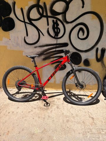 Used Trek Marlin 5 Gen 3 2026 2026 Mountainbike, Red, 27.5, 29 — image 3 of 13