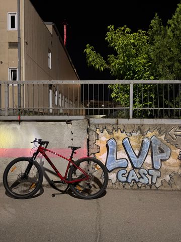 Used Trek Marlin 5 Gen 3 2026 2026 Mountainbike, Red, 27.5, 29 — image 5 of 13