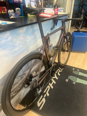 Używany Giant Propel Advanced 1 2024 2024 Road & Gravel — zdjęcie 6 z 7