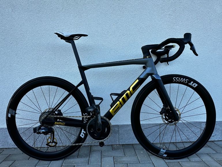 Używany BMC Teammachine SRAM Force eTap AXS 2021 Road & Gravel — zdjęcie 1 z 8