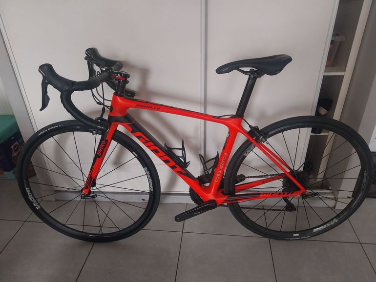 Używany Giant TCR Advanced 2 2017 2017 Road & Gravel — zdjęcie 1 z 3
