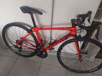 Używany Giant TCR Advanced 2 2017 2017 Road & Gravel — zdjęcie 3 z 3