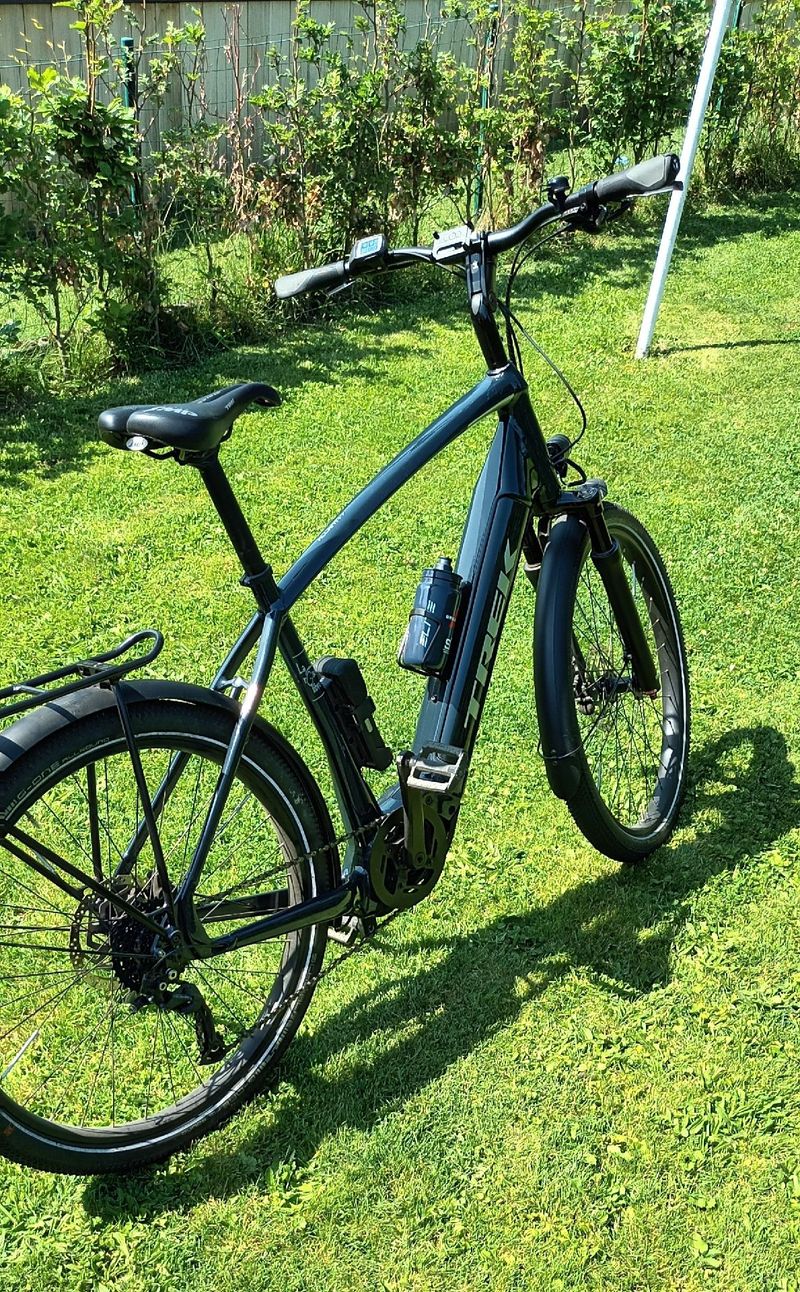Used Trek Allant+ 7 2022 2022 Urban, Blue — image 1 of 7