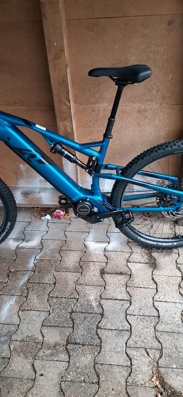 Gebrauchtes Raymon FullRay 150 E 8.0 2022 Mountainbike, Blau — Bild 4 von 9