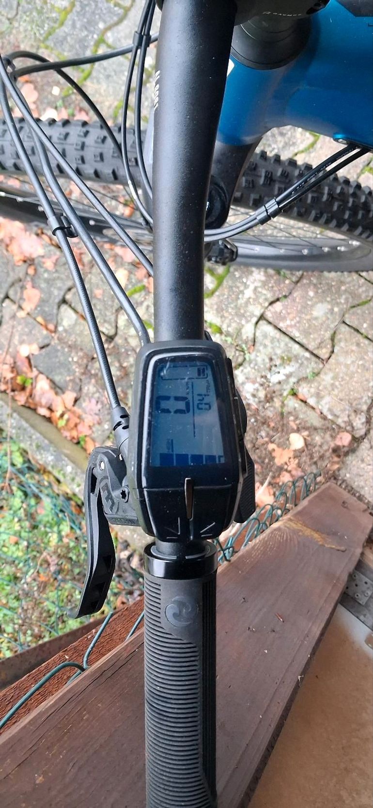 Gebrauchtes Raymon FullRay 150 E 8.0 2022 Mountainbike, Blau — Bild 9 von 9